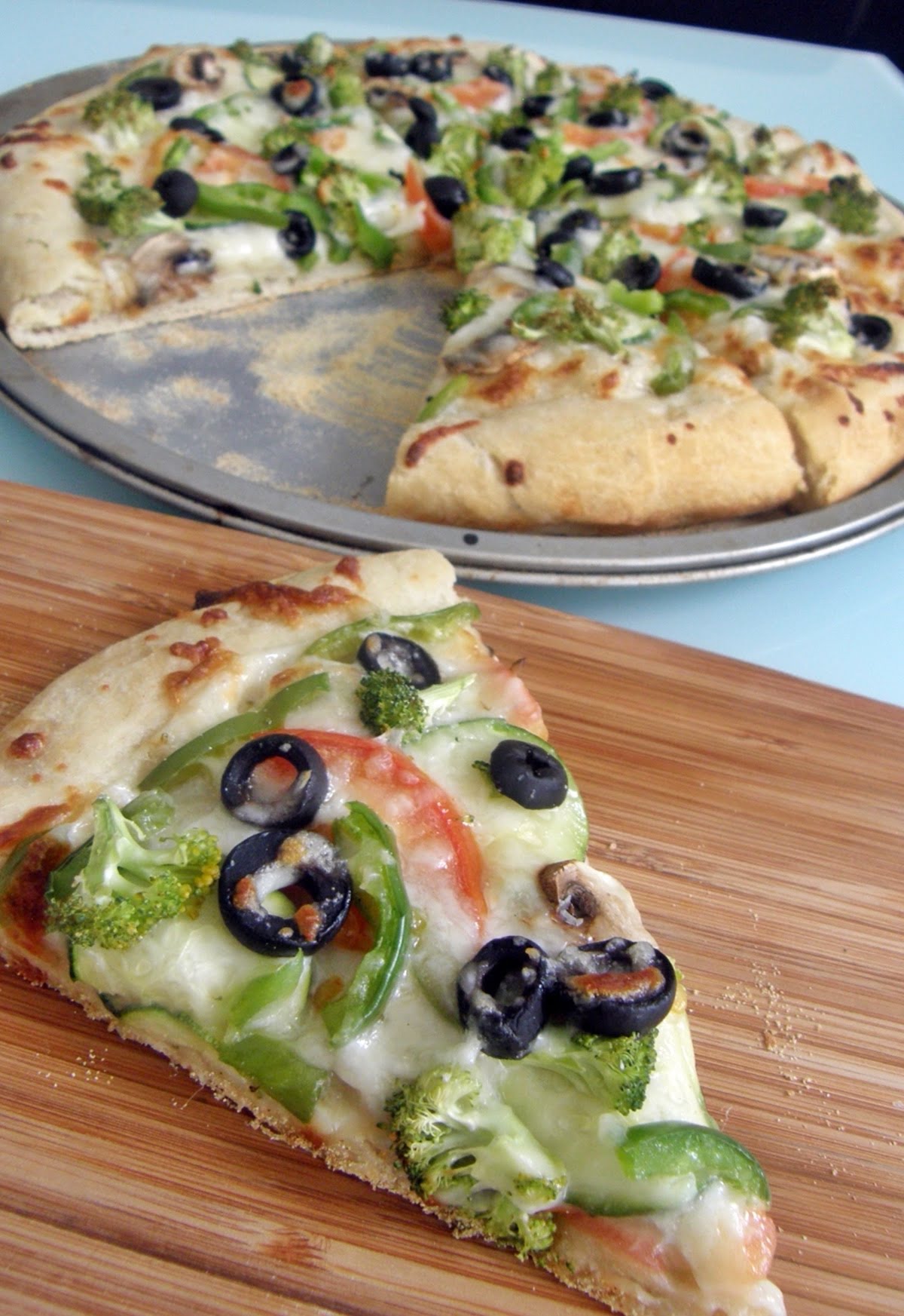 Pizza vegetal casera en Mambo o Thermomix