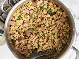 Pasta con Guisantes y Jamón: Receta Rápida y Saludable